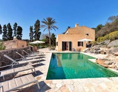 Villa in Cala San Vicente to rent