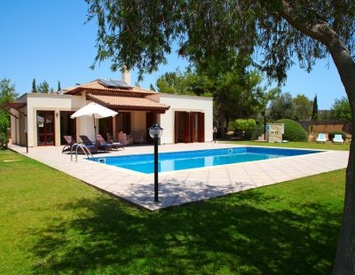 Villa in Aphrodite Hills Resort to rent