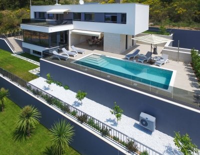 Villa in Omis to rent