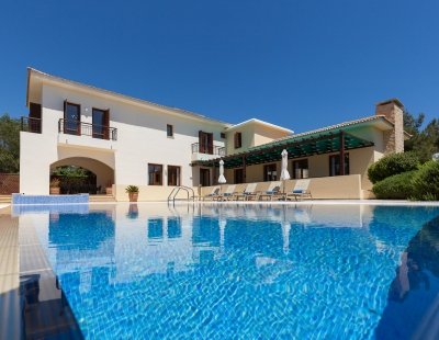 Villa in Aphrodite Hills Resort to rent