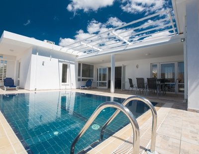 Villa in Nissi Beach to rent