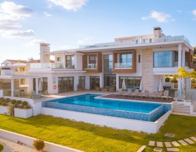 Villa in Coral Bay to rent