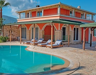 Villa in Agios Sostis to rent