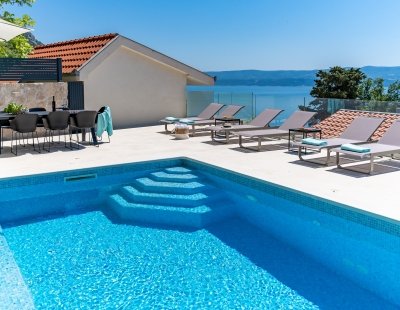 Villa in Omis to rent