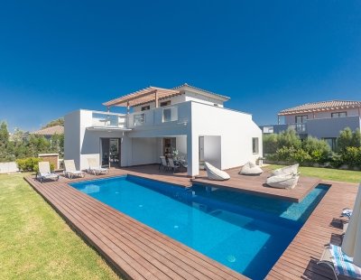 Villa in Nissi Beach to rent