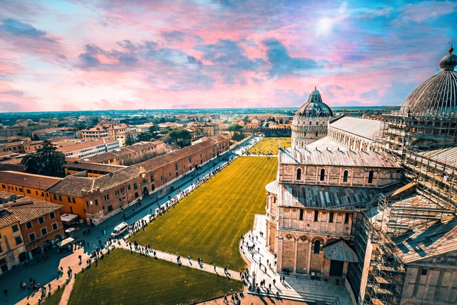 The leaning tower of Pisa and Cathedral, Tuscany