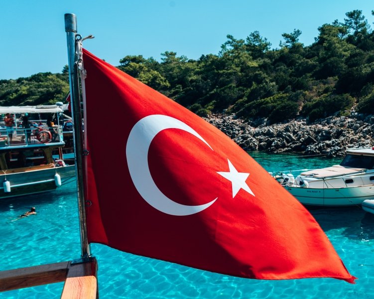 Turkish flag and boat excursion
