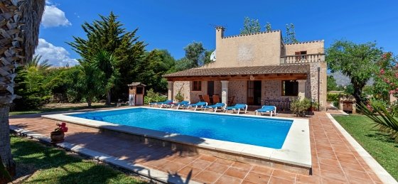 01-min_-1-.jpg Villa in Mallorca to rent