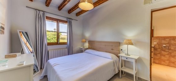 12_-15-_0.jpg Villa holidays in Mallorca