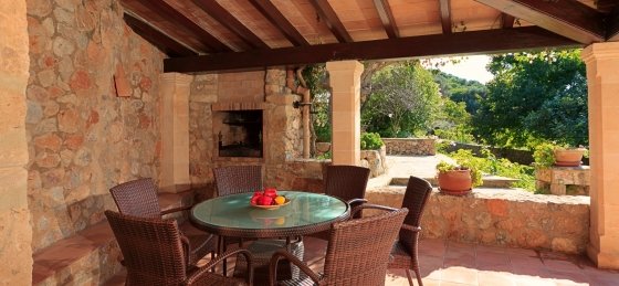 13-min.jpg Book a villa in Mallorca