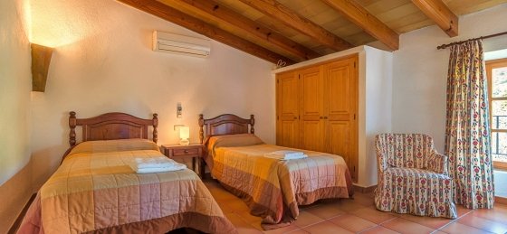 14-min_-1-.jpg Book a villa holiday in Balearic Islands