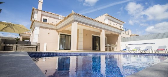 Villa in Almancil to rent
