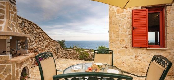 27.jpg Villas in Greece