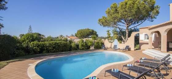 2.jpg Villas in Vilamoura