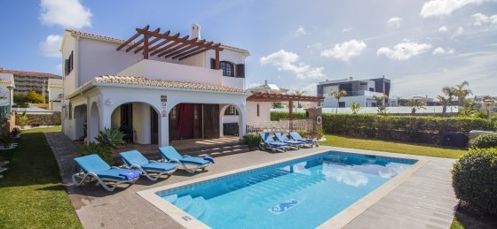 2.jpg Villa in Algarve to rent