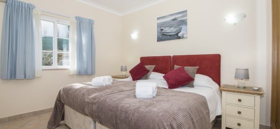 30.jpg Book a villa holiday in Vilamoura