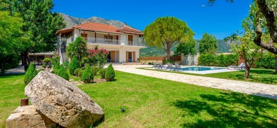 Villa holidays in Zakynthos Town