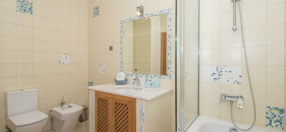 42.jpg Book a villa in Almancil