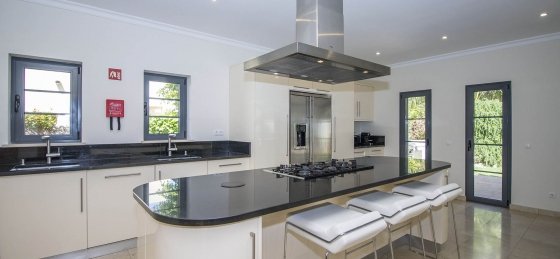 8.jpg Book a villa holiday in Portugal