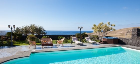 del_gray_01.jpg Villa holidays in Spain