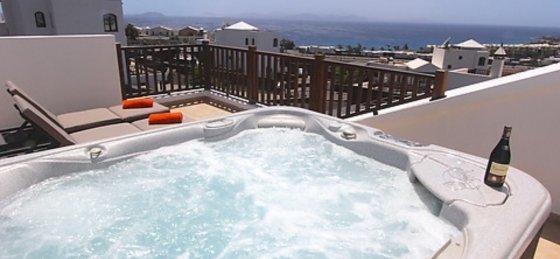 hot_tub.jpg Book a villa holiday in Lanzarote