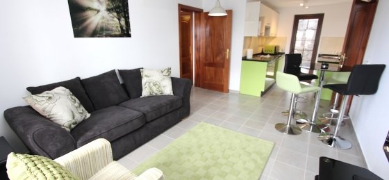 lower_living_room.jpg Villa holidays in Spain