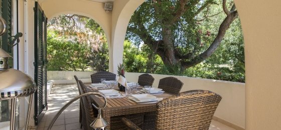 mesade_jantar1.jpg Book a villa holiday in Algarve