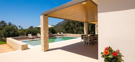 Book a villa in Greece