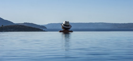 0.3.6_anemos_deep_blu_infinity_pool.jpg Holiday home in Greece villa booking