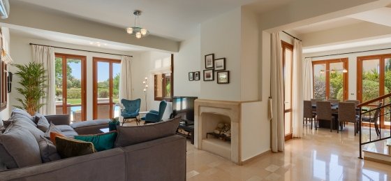 03.jpg Book a villa in Paphos