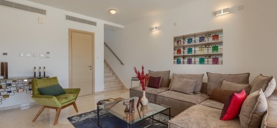 04.jpg Book a villa in Aphrodite Hills Resort