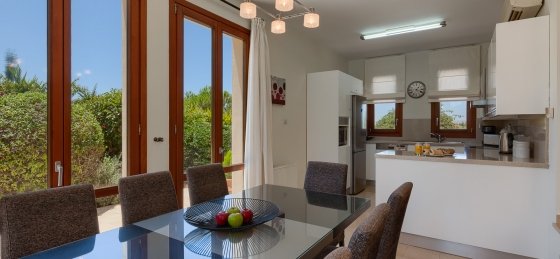 08b.jpg Holiday home in Cyprus villa booking