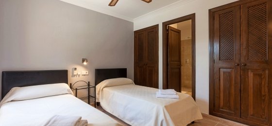 13-min_17.jpg Book a villa holiday in Spain