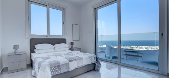 14.jpg Book a villa in Protaras