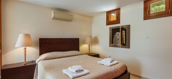 17.jpg Villas in Aphrodite Hills Resort