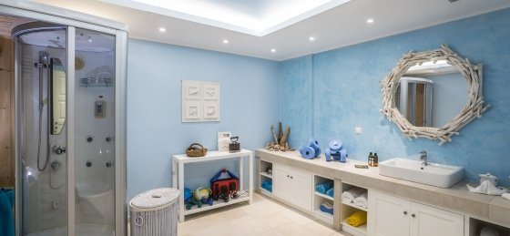 21.1_ammos_family_spa_bathroom.jpg Holiday villas in Greece
