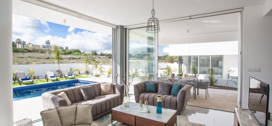 Book a villa in Protaras