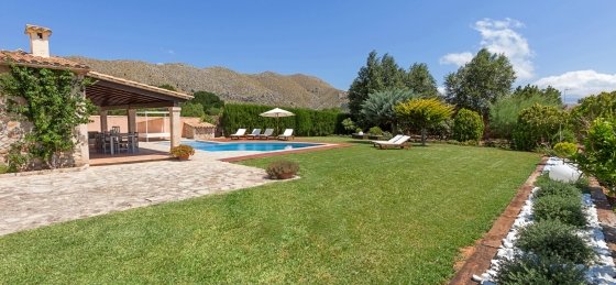 24-min_8.jpg Book a villa in Balearic Islands