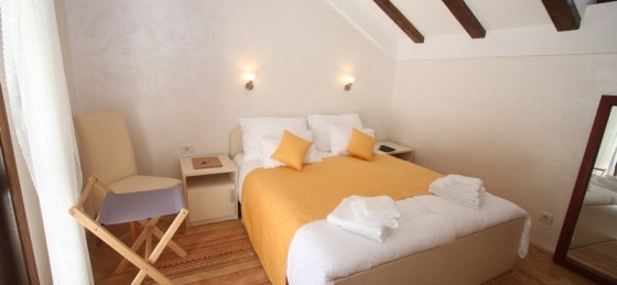 28_-_villa_franica_double_bedroom_2nd_floor.jpg Villa in Dubrovnik Region to rent