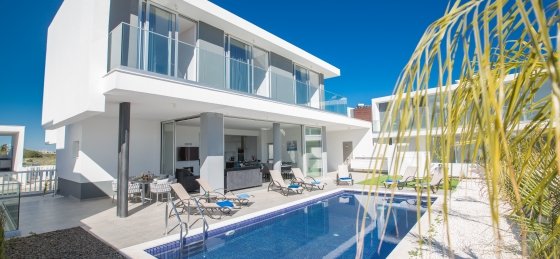 2.jpg Villa in Cyprus to rent