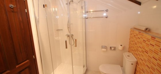 34_-_villa_franica_bathroom_2nd_floor.jpg Villa rentals in Dubrovnik