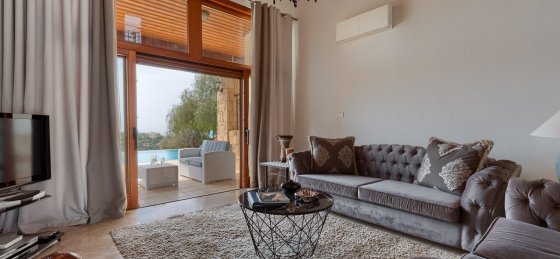 8.jpg Book a villa in Paphos