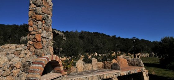 9-barbecue.jpg Book a villa holiday in Baia Sardinia