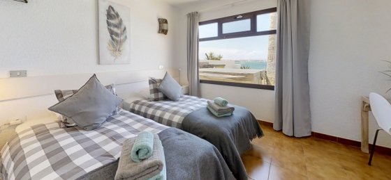 c3733b02-49bd-4843-b8d8-2257aad4a23f.jpg Book a villa holiday in Canary Islands