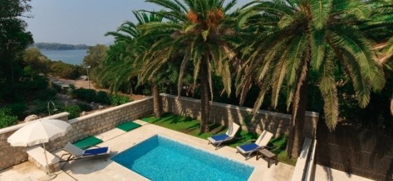 franica9.jpg Book a villa in Croatia