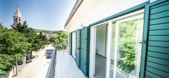 Book a villa holiday in Brac