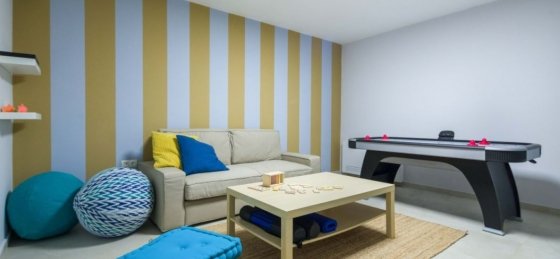 Holiday villas in Greece