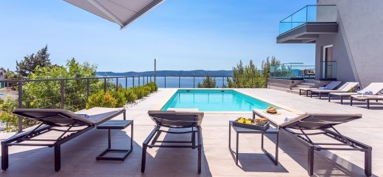 10_26.jpg Holiday home in Omis villa booking