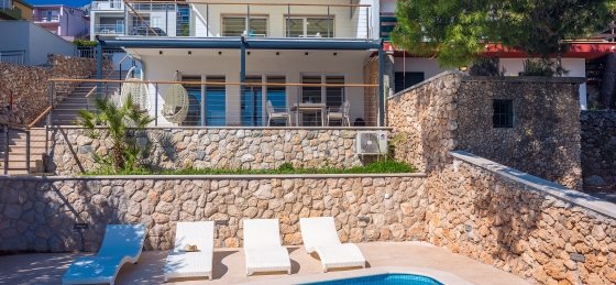 12_57.jpg Book a villa in Croatia