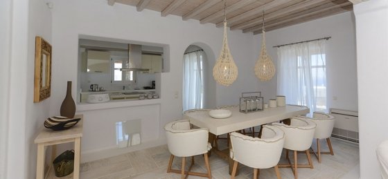 Book a villa holiday in Agios Stefanos